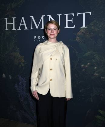 November 21, 2025, New York, Ny, United States: Jessie Buckley attends the New York Premiere of Hamnet . Held at The Whitby Hotel in New York. Zuma Press November 21, 2025. New York United States - ZUMAp281 20251121_zea_p281_027 Copyright: xPhotoxImagexPressx