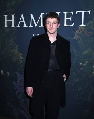 November 21, 2025, New York, Ny, United States: Paul Mescal attends the New York Premiere of Hamnet . Held at The Whitby Hotel in New York. Zuma Press November 21, 2025. New York United States - ZUMAp281 20251121_zea_p281_039 Copyright: xPhotoxImagexPressx