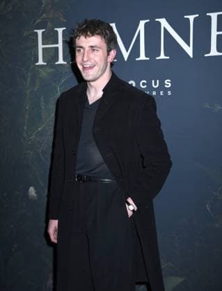 November 21, 2025, New York, Ny, United States: Paul Mescal attends the New York Premiere of Hamnet . Held at The Whitby Hotel in New York. Zuma Press November 21, 2025. New York United States - ZUMAp281 20251121_zea_p281_044 Copyright: xPhotoxImagexPressx