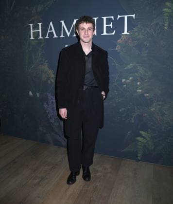 November 21, 2025, New York, Ny, United States: Paul Mescal attends the New York Premiere of Hamnet . Held at The Whitby Hotel in New York. Zuma Press November 21, 2025. New York United States - ZUMAp281 20251121_zea_p281_046 Copyright: xPhotoxImagexPressx