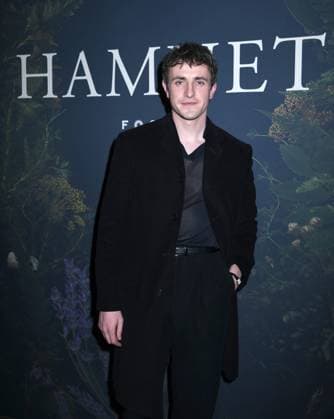 November 21, 2025, New York, Ny, United States: Paul Mescal attends the New York Premiere of Hamnet . Held at The Whitby Hotel in New York. Zuma Press November 21, 2025. New York United States - ZUMAp281 20251121_zea_p281_048 Copyright: xPhotoxImagexPressx