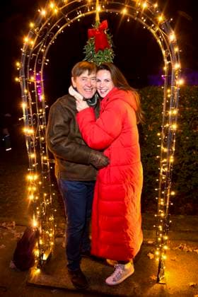 abb Klaus Fricke and Katrin Wrobel as guests at the premiere Weihnachten im Tierpark mit Promis on 21 11 2025 in Berlin Berlin Germany