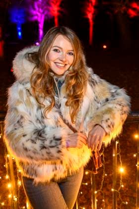 abb Marie von Bose Actress and influencer guest at the premiere Christmas at the zoo with celebrities on 21 11 2025 in Berlin Berlin Germany