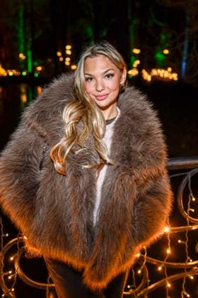 abb Chiara Henriette Madeleine Bernadette Margrete Ohoven Actress as guest at the premiere Christmas at the zoo with celebrities on 21 11 2025 in Berlin Berlin Germany