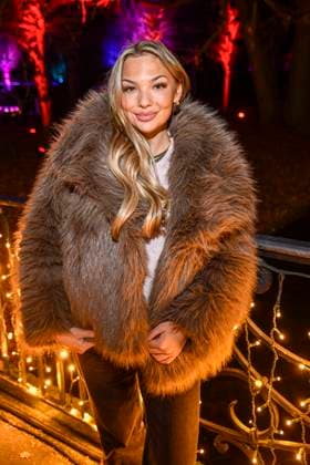 abb Chiara Henriette Madeleine Bernadette Margrete Ohoven Actress as guest at the premiere Christmas at the zoo with celebrities on 21 11 2025 in Berlin Berlin Germany