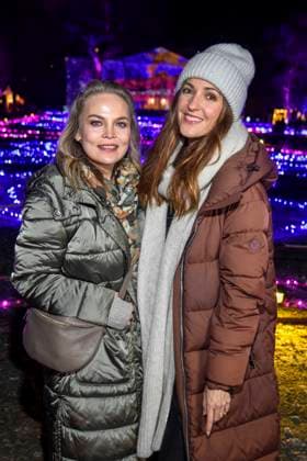 abb Regina Halmich and Johanna Klum as guests at the premiere Christmas in the Zoo with celebrities on 21 11 2025 in Berlin Berlin Germany