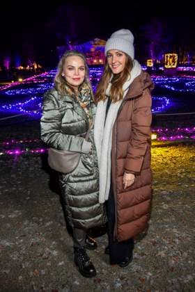 abb Regina Halmich and Johanna Klum as guests at the premiere Christmas in the Zoo with celebrities on 21 11 2025 in Berlin Berlin Germany