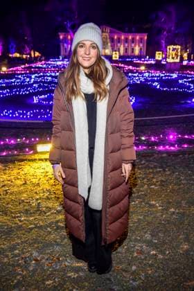 abb Johanna Klum presenter Wintermuetze as guest at the premiere Weihnachten im Tierpark with celebrities on 21 11 2025 in Berlin Berlin Germany