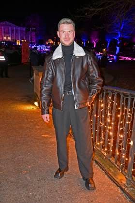 John Riot at the opening of Christmas at Tierpark 2025 at Friedrichsfelde Palace in Tierpark Berlin Berlin, 21 11 2025 Foto:xN.xKubelkax xFuturexImagex tierpark_5112