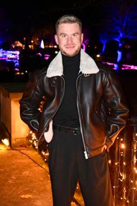John Riot at the opening of Christmas at Tierpark 2025 at Friedrichsfelde Palace in Tierpark Berlin Berlin, 21 11 2025 Foto:xN.xKubelkax xFuturexImagex tierpark_5114
