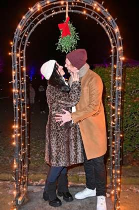 Nadja Jo Klapper and Johannes Heinrichs at the opening of Christmas at Tierpark 2025 at Friedrichsfelde Palace in Tierpark Berlin Berlin, 21 11 2025 Foto:xN.xKubelkax xFuturexImagex tierpark_5142