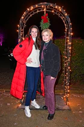 Katrin Wrobel and Eva Imhof at the opening of Christmas at Tierpark 2025 at Friedrichsfelde Palace in Tierpark Berlin Berlin, 21 11 2025 Foto:xN.xKubelkax xFuturexImagex tierpark_5157
