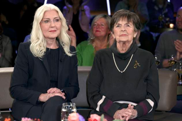 Franziska Walter and Annemarie Streit at the recording of the NDR Talk Show at the NDR television studio in Lokstedt Hamburg, 21 11 2025 Foto:xgbrcix xFuturexImagex ndr_talk2111_5174