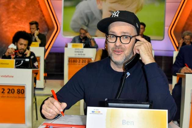 abb Ben as a guest on the donation phone in the RTL studio at the charity for the 30th anniversary of the RTL Spendenmarathon wir helfen Kindern bei RTL Deutschland on 21 11 2025 2 donation day in Cologne Deutz NRW Germany