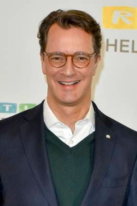 ABB Hendrik Josef Wüst Wuest CDU politician with Wolfram Kons Moderator State Premier of North Rhine-Westphalia North Rhine-Westphalia on the red carpet in the RTL studio at the charity for the 30th anniversary of the RTL Spendenmarathon wir helfen Kindern bei RTL Deutschland on 21 11 2025 2 Donation Day in Cologne Deutz NRW Germany