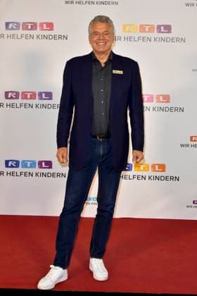 ABB Jürgen Juergen Hingsen ex 10 Kaempfer as a guest on the red carpet in the RTL studio at the charity for the 30th anniversary of the RTL Spendenmarathon wir helfen Kindern bei RTL Deutschland on 21 11 2025 2 donation day in Cologne Deutz NRW Germany