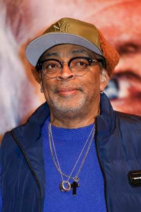 43 Turin Film Festival - Photocall TURIN, ITALY - NOVEMBER 22: Spike Lee poses at the photocall of Stella della Mole Award during the 43rd Torino Film Festival 2025 at Teatro Regio on November 22, 2025 in Turin, Italy. Photo Marco Piovanotto Abacapress.com  Copyright: xPiovanottoxMarco ABACAx