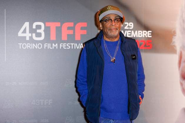 43 Turin Film Festival - Photocall TURIN, ITALY - NOVEMBER 22: Spike Lee poses at the photocall of Stella della Mole Award during the 43rd Torino Film Festival 2025 at Teatro Regio on November 22, 2025 in Turin, Italy. Photo Marco Piovanotto Abacapress.com  Copyright: xPiovanottoxMarco ABACAx