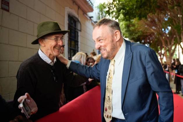 Actor John Rhys Davies unveils his star on the Almeria Walk of Fame Actor John Rhys Davies unveils his star on the Almeria Walk of Fame, November 22, 2025 in Almeria Andalusia, Spain Actor John Rhys Davies has swept this Saturday with his presence and charisma at the International Film Festival of Almeria Fical that recognizes him with its highest award for his role as Sallah, the good-natured Egyptian and ally of Indiana Jones in the films shot under the orders of Steven Spielberg, for which the fans of the saga have expressed a deep affection If you love your audience and take care of them, one day they will take care of you, said the interpreter 22 NOVEMBER 2025 Marian Leó Almeria Almeria Spain  Copyright: xMarianxLeonx 7118294