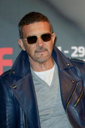 43 Turin Film Festival - Antonio Banderas at Stella della Mole Award’s photocall TURIN, ITALY - NOVEMBER 22: Antonio Banderas poses at the photocall of Stella della Mole Award during the 43rd Torino Film Festival 2025 at Teatro Regio on November 22, 2025 in Turin, Italy. Photo Marco Piovanotto Abacapress.com  Copyright: xPiovanottoxMarco ABACAx