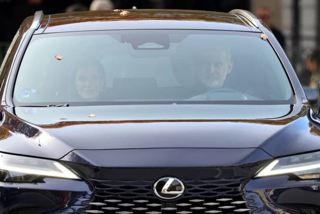 King Juan Carlos arrives at El Pardo Palace to meet with his family The King and Queen of Spain on their arrival at El Pardo Palace, on November 22, 2025, in Madrid Spain FAMOUSES EL PARDO ROYALTY MONARCHY Antonio Gutié Madrid Madrid Madrid Spain  Copyright: xAntonioxGutiÃ rrezx 7118506