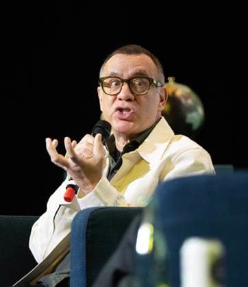 November 22, 2025, Dallas, Texas, USA : FRED ARMISEN being interviewed by BART WEISS Artistic Director at VideoFest Dallas USA - ZUMAm147 20251122_zap_m147_003 Copyright: xHossxMcBainx