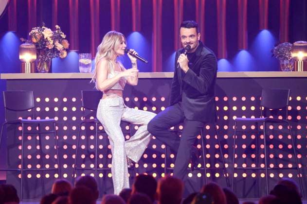 Michelle and Giovanni Zarrella on the ZDF music show Die Giovanni Zarrella Show live from Messe Offenburg Offenburg, 22 11 2025 Foto:xR.xSchmiegeltx xFuturexImagex zarrella_5131