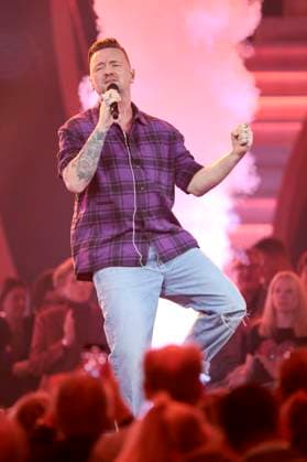 Ben Zucker in the ZDF music show The Giovanni Zarrella Show live from the Offenburg Exhibition Center Offenburg, 22 11 2025 Foto:xR.xSchmiegeltx xFuturexImagex zarrella_5165