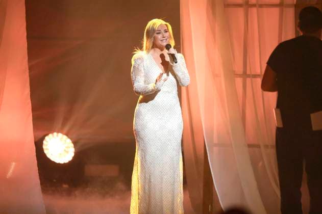 Beatrice Egli in the ZDF music show The Giovanni Zarrella Show live from the Offenburg Exhibition Center Offenburg, 22 11 2025 Foto:xR.xSchmiegeltx xFuturexImagex zarrella_5201