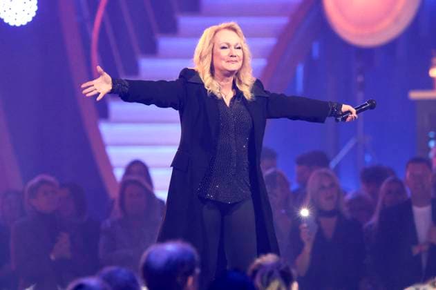 Nicole in the ZDF music show Die Giovanni Zarrella Show live from the Offenburg Exhibition Center Offenburg, 22 11 2025 Foto:xR.xSchmiegeltx xFuturexImagex zarrella_5238