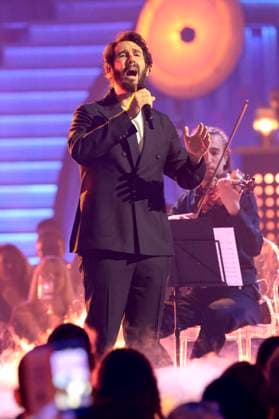 Josh Groban in the ZDF music show The Giovanni Zarrella Show live from the Offenburg Exhibition Center Offenburg, 22 11 2025 Foto:xR.xSchmiegeltx xFuturexImagex zarrella_5282
