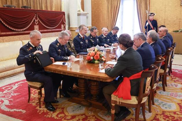 Spanish King Felipe VI during a meeting with General de Brigada y Contralmirantes in Madrid on Monday, 24 November 2025 Cordon Press 