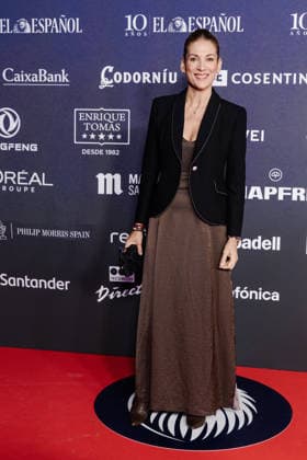 El Espanol organizes a gala to celebrate its tenth anniversary Presenter Remedios Cervantes poses during the celebration of the 10th anniversary of El Espanol, at the Palacio de Cibeles, on November 24, 2025, in Madrid Spain The newspaper, chaired and directed by Pedro J Ramírez, commemorates its tenth anniversary with a gala attended by various political personalities to celebrate the newspapers trajectory 24 NOVEMBER 2025 EL ESPAÑOL X ANIVERSARIO DIARIO PERIODISMO COMUNICACIÓN Carlos Lujá Madrid Madrid Spain  Copyright: xCarlosxLujanx 7123783