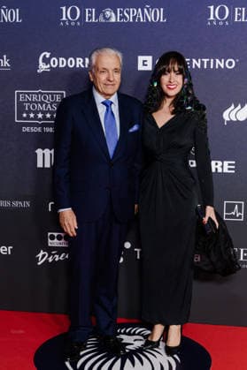 El Espanol organizes a gala to celebrate its tenth anniversary Actor Alberto Closas and María Jose Rodríguez pose during the celebration of the 10th anniversary of El Espanol, at the Palacio de Cibeles, on November 24, 2025, in Madrid Spain The newspaper, Pedro J Ramírez, the president and director of the newspaper, commemorates its tenth anniversary with a gala attended by various political personalities to celebrate the newspapers history 24 NOVEMBER 2025 EL ESPAÑOL X ANIVERSARIO DIARIO PERIODISMO COMUNICACIÓN Carlos Lujá Madrid Madrid Espana  Copyright: xCarlosxLujanx 7123792