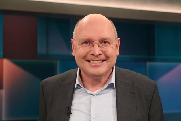 Gero Furchheim, CEO of the European industry association Ecommerce Europe, as a guest on the ARD talk show Hart aber Fair with the topic Discount battle and ordering mania What is the true price of bargains?