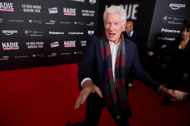 November 24, 2025, Madrid, Madrid, Spain: RICHARD GERE and ALEJANDRA GERE Lo Que Nadie Quiere Ver premiere Madrid Spain - ZUMAc260 20251124_zep_c260_002 Copyright: xMikexChicorrox