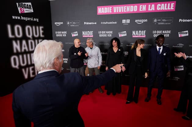 November 24, 2025, Madrid, Madrid, Spain: RICHARD GERE and ALEJANDRA GERE Lo Que Nadie Quiere Ver premiere Madrid Spain - ZUMAc260 20251124_zep_c260_008 Copyright: xMikexChicorrox