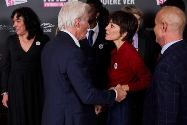 November 24, 2025, Madrid, Madrid, Spain: RICHARD GERE and ALEJANDRA GERE Lo Que Nadie Quiere Ver premiere Madrid Spain - ZUMAc260 20251124_zep_c260_022 Copyright: xMikexChicorrox