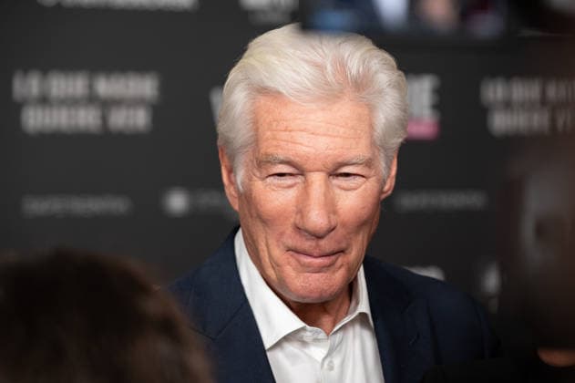 Lo Que Nadie Quiere Ver - Premiere in Madrid, Spain - 24 Nov 2025 Richard Gere attends the Lo Que Nadie Quiere Ver premiere at the Callao cinema. Madrid Spain Copyright: xAtilanoxGarciax xSOPAxImagesx photo01266