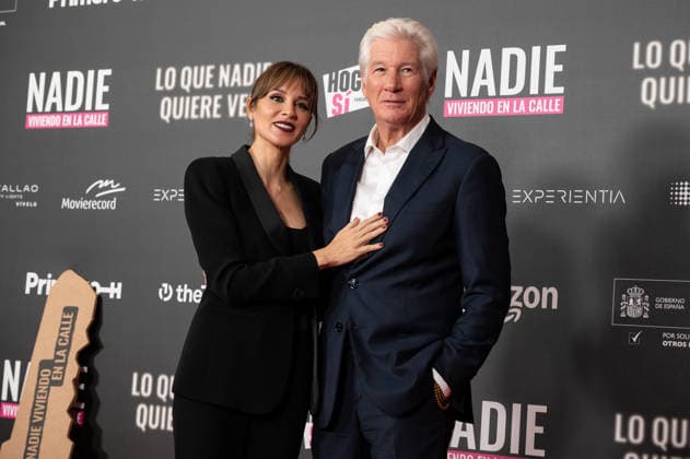 Lo Que Nadie Quiere Ver - Premiere in Madrid, Spain - 24 Nov 2025 Richard Gere and Alejandra Gere attend the Lo Que Nadie Quiere Ver premiere at the Callao cinema. Madrid Spain Copyright: xAtilanoxGarciax xSOPAxImagesx photo01257