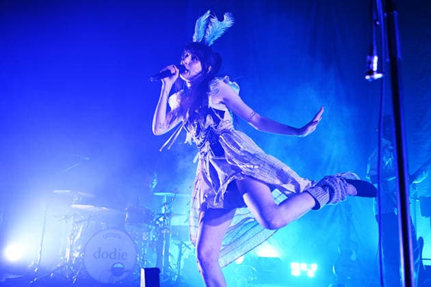 Dodie performing at Roundhouse LONDON, ENGLAND - NOVEMBER 24: Dodie (Dorothy Clark) performing at Roundhouse, Chalk Farm on November 24, 2025 in London, England. CAP MAR MAR Great Britain Copyright: xMartinxHarris CapitalxPicturesx