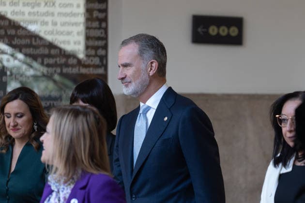 The King presides over the opening of the university year 2025 2026 in Valencia King Felipe VI c during the opening of the university year 2025 2026, at the University of Valencia, on November 25, 2025, in Valencia, Valencian Community Spain The celebration of this event coincides with the celebration of the 525th anniversary of the Valencian University, which also hosted the celebration of an extraordinary ceremony, coinciding with the beginning of the course, 25 years ago, on the occasion of the anniversary of half a millennium of life, 500 years, in a ceremony that was chaired by Don Felipe being Prince of Asturias 25 NOVEMBER 2025 Valencia Valencia Valencian Community Valencia Valencian Community Valencia Valencian Community Spain Copyright: xJorgexGilx 7124035