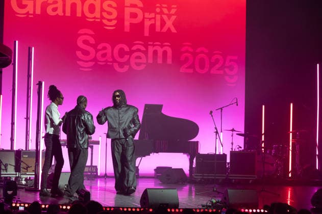 Grands Prix de la Sacem 2025 Ceremony - Paris Damso (Grand prix du rap et de la nouvelle pop) with Tete and Jungeli attending the Grands Prix de la Sacem 2025 Ceremony held at Les folies Bergeres theater, in Paris, France, on November 24, 2025. Photo by Mireille Ampilhac ABACAPRESS.COM Paris France  Copyright: xAmpilhacxMireille ABACAx