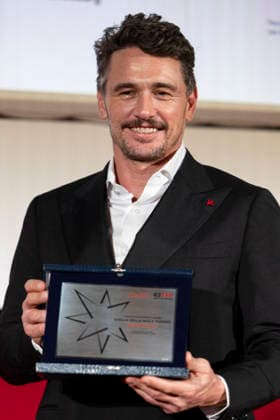 43 Turin Film Festival - James Franco photocall Stella della Mole Award TURIN, ITALY - NOVEMBER 25: James Franco poses at the photocall of Stella della Mole Award during the 43rd Torino Film Festival 2025 at Teatro Regio on November 25, 2025 in Turin, Italy. Photo Marco Piovanotto Abacapress.com  Copyright: xPiovanottoxMarco ABACAx