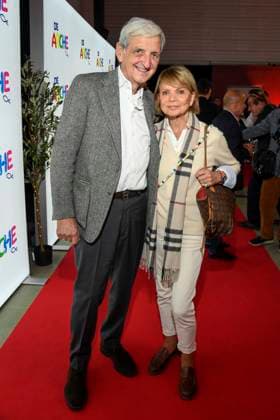 ABB Dieter Hermann with wife Uschi Glas Couple Actress as guests at the celebration of 30 years of Die Arche on 25 11 2025 in Berlin The association Die Arche Christliches Kinder und Jugendwerk e V the association was founded in 1995 in Berlin Hellersdorf, which is committed to combating child poverty in Germany Berlin Germany