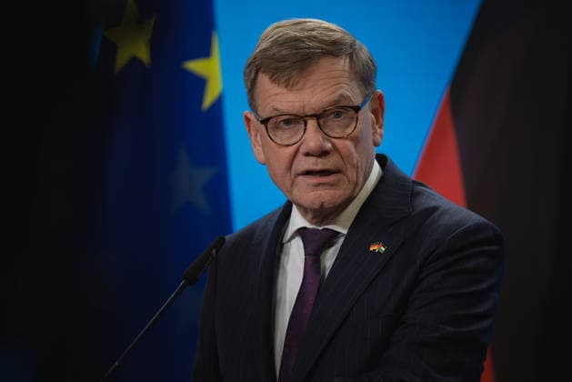 Press meeting between Foreign Minister Dr Johann Wadephul and Jordanian Foreign Minister Ayman Safadi Germany, Berlin on 25 11 2025 Foreign Minister Dr Johann Wadephul CDU during the press conference with his Jordanian counterpart Ayman Safadi at the Federal Foreign Office