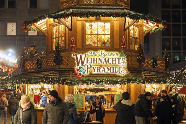 Largest Christmas pyramid in Essen One of the worlds largest Christmas pyramids, measuring over 20 meters, is being erected by the company Richard Müller und Sohn on Willy Brandt Platz in Essen, making it the main attraction at the Essen Christmas market Essen North Rhine-Westphalia Germany Willy Brandt Platz