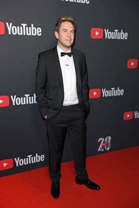 Oimara Beni Hafner on the red carpet at the YOUTUBE MUSIC AWARD DINNER at Grill Royal in Berlin on 25 11 2025