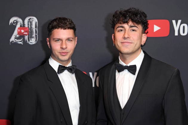 Lahos Leonard Biwer , Bennett on the red carpet at the YOUTUBE MUSIC AWARD DINNER at Grill Royal in Berlin on 25 11 2025