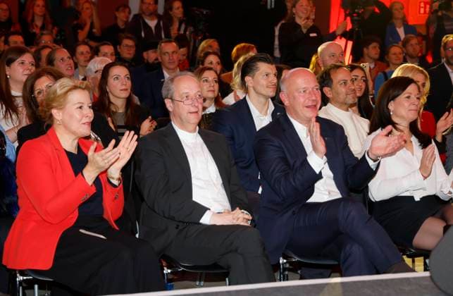 Franziska Giffey, Dr Christian Stäblein , Kai Wegner, Katharina Guenther Wuensch Kai Wegner, Katharina Guenther Wuensch at the celebration of 30 years of Die Arche in Berlin